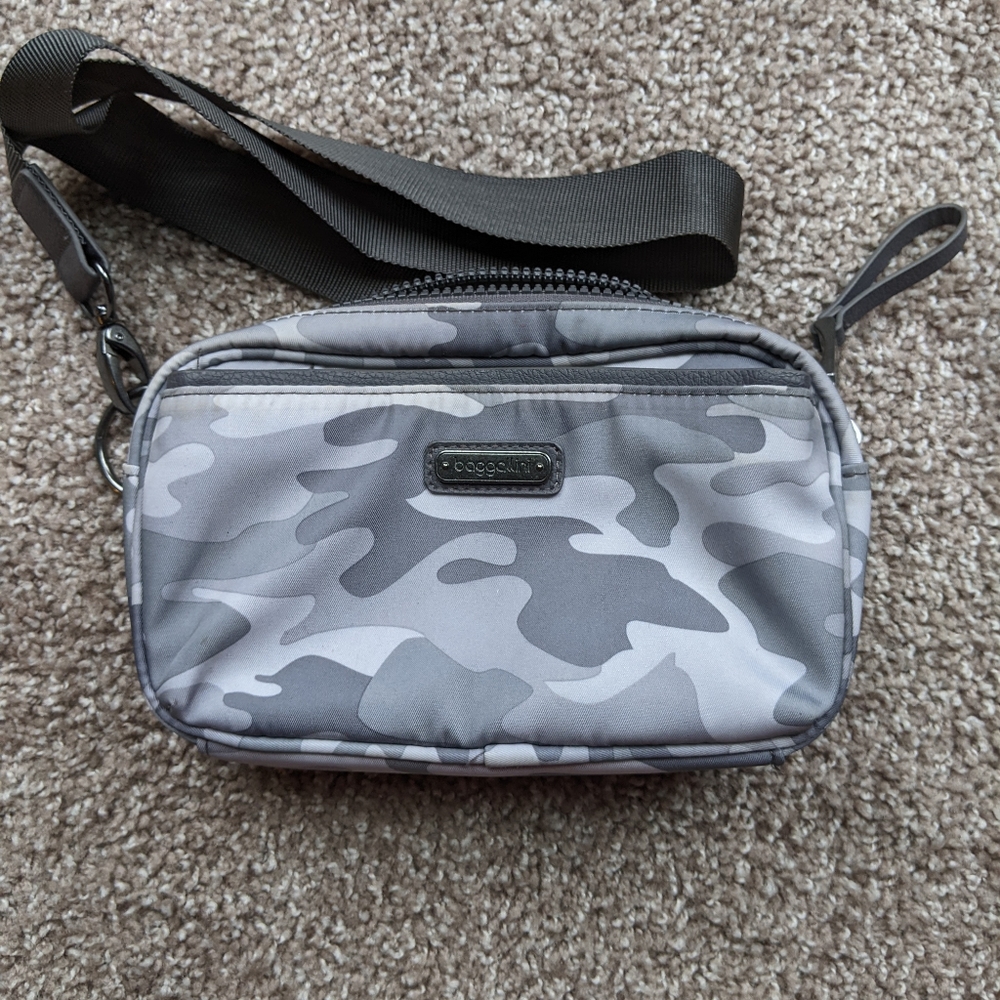 Baggallini Downtown Waist Bag - Grey Camo
